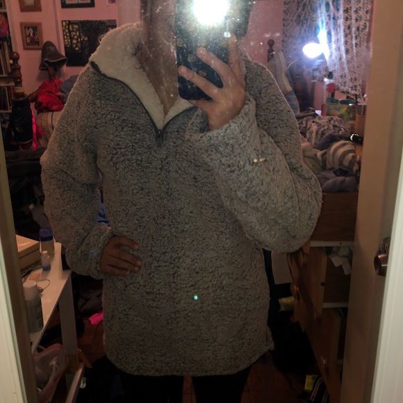 LA Sherpa grey pullover! - Picture 5 of 5